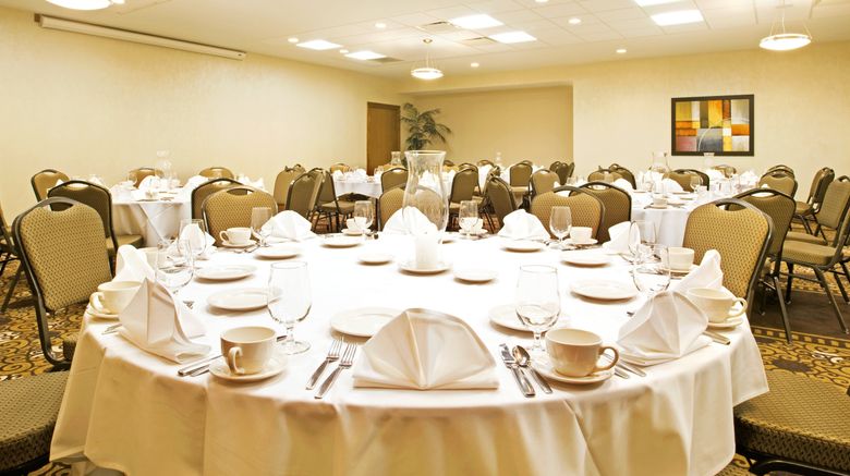 <b>Holiday Inn Battle Creek Ballroom</b>. Images powered by <a href="https://www.leonardoworldwide.com/" title="Leonardo Worldwide" target="_blank">Leonardo</a>.