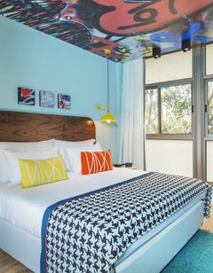 Hotel 75