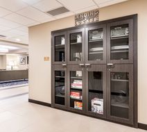 Candlewood Suites Eau Claire Lobby