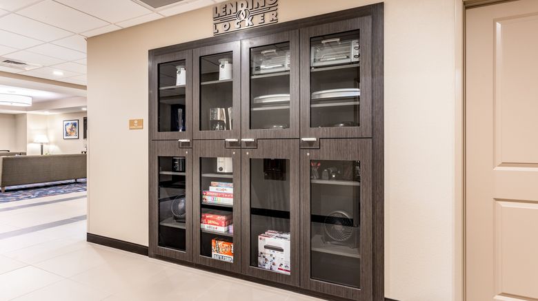<b>Candlewood Suites Eau Claire Lobby</b>. Images powered by <a href="https://www.leonardoworldwide.com/" title="Leonardo Worldwide" target="_blank">Leonardo</a>.