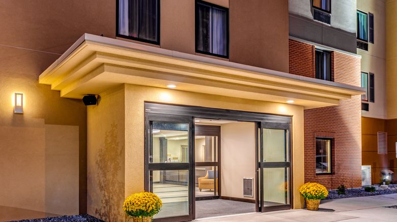 <b>Candlewood Suites Eau Claire Exterior</b>. Images powered by <a href="https://www.leonardoworldwide.com/" title="Leonardo Worldwide" target="_blank">Leonardo</a>.