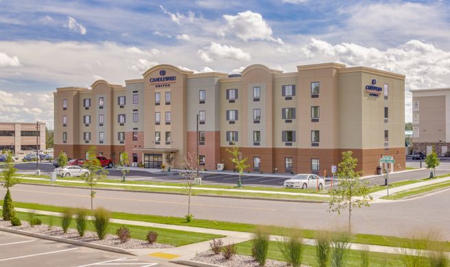 Candlewood Suites Eau Claire Exterior