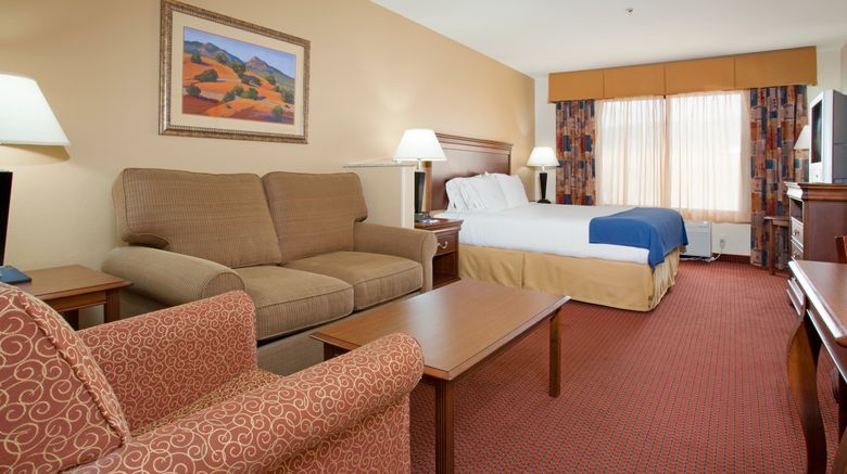 <b>Holiday Inn Express Hotel & Suites Room</b>. Images powered by <a href="https://www.leonardoworldwide.com/" title="Leonardo Worldwide" target="_blank">Leonardo</a>.