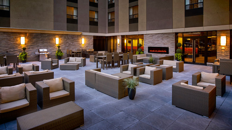 <b>Staybridge Suites Hamilton-Downtown Lobby</b>. Images powered by <a href="https://www.leonardoworldwide.com/" title="Leonardo Worldwide" target="_blank">Leonardo</a>.