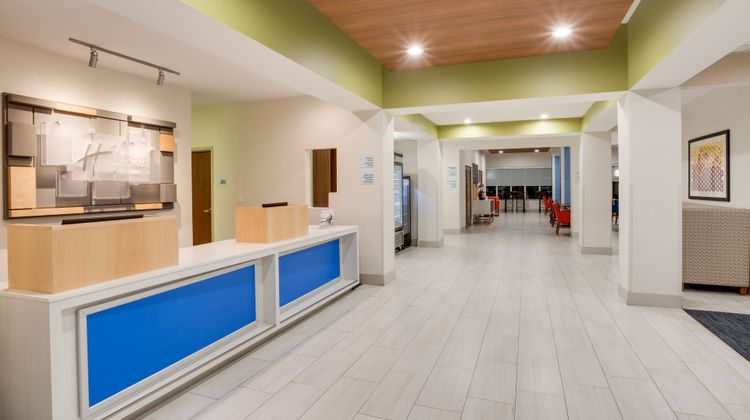 Holiday Inn Express & Suites-Fairgrounds Lobby