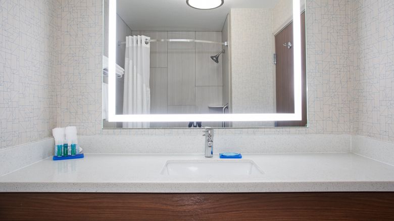 <b>Holiday Inn Express Hotel & Suites Room</b>. Images powered by <a href="https://www.leonardoworldwide.com/" title="Leonardo Worldwide" target="_blank">Leonardo</a>.