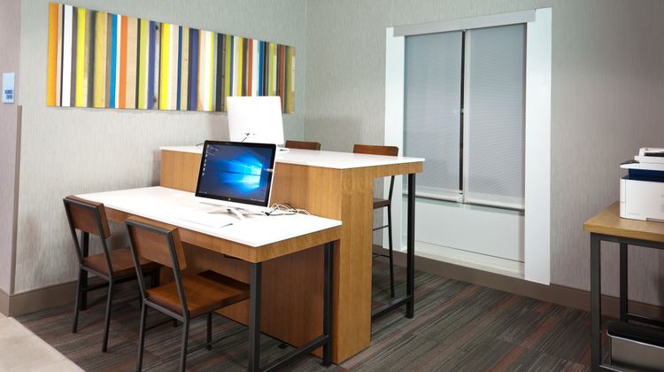 Holiday Inn Express Hotel & Suites Scott Other