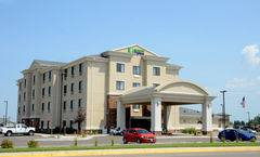 Holiday Inn Express Hotel & Stes