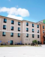 Holiday Inn Express and Suites Urbandale