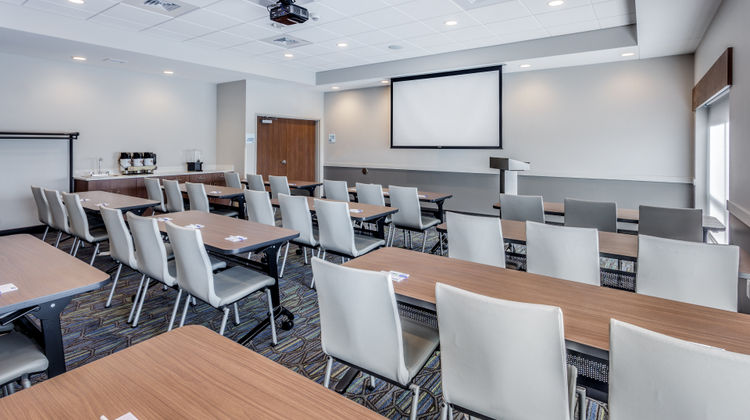 Holiday Inn Express & Suites Rice Lake Meeting