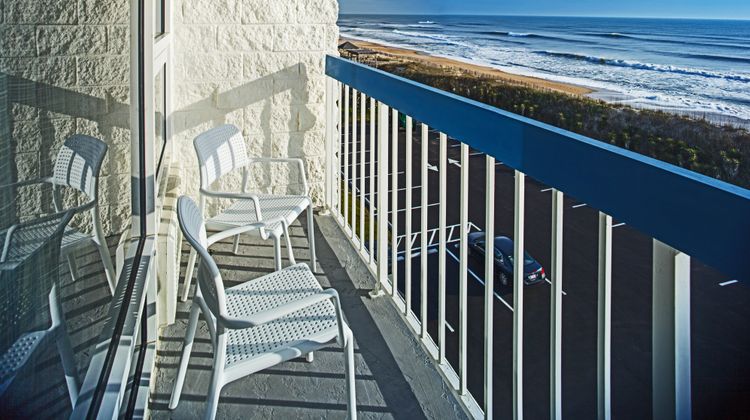 Holiday Inn Express Nags Head Oceanfront Room