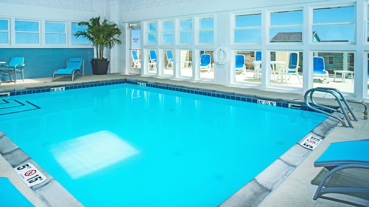 Holiday Inn Express Nags Head Oceanfront Pool