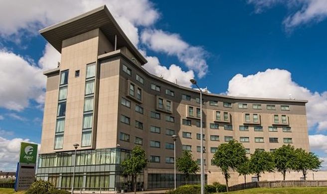 Aspect Hotel Park West Exterior