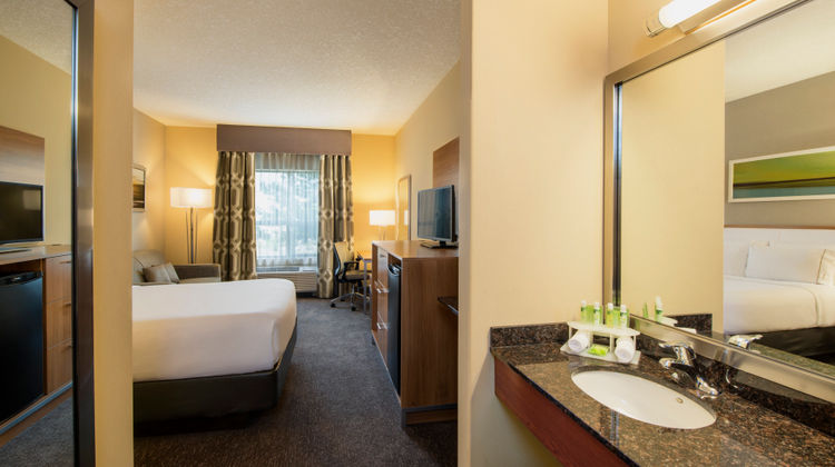 Holiday Inn Express Room