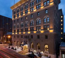 Hotel Indigo Baltimore Downtown Exterior