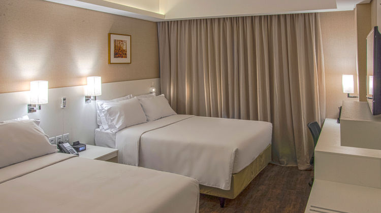 Holiday Inn Express Farroupilha Room