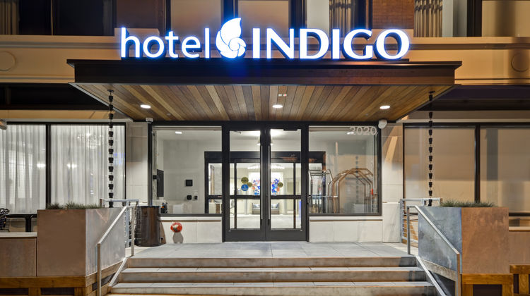 Hotel Indigo Kansas City-The Crossroads Exterior