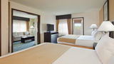 Holiday Inn Express & Suites Branson 76 Suite