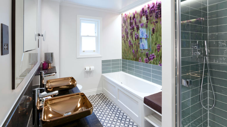 <b>The Gonville Hotel, a member of Radisson Room</b>. Images powered by <a href="https://www.leonardoworldwide.com/" title="Leonardo Worldwide" target="_blank">Leonardo</a>.