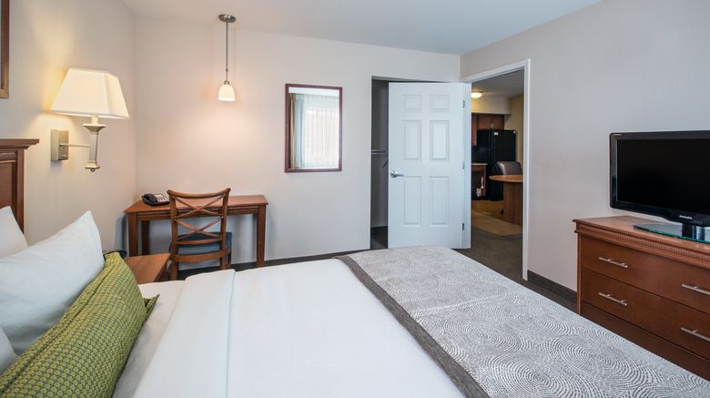 <b>Candlewood Suites Pittsburgh-Cranberry Suite</b>. Images powered by <a href="https://www.leonardoworldwide.com/" title="Leonardo Worldwide" target="_blank">Leonardo</a>.