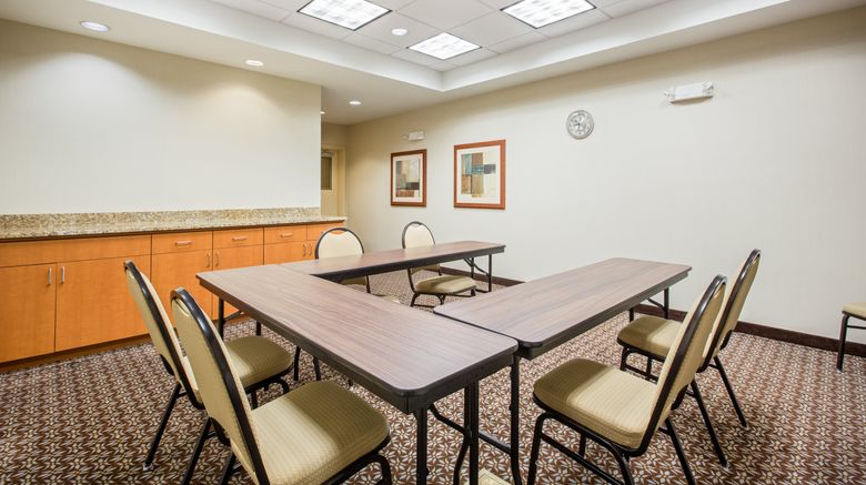 <b>Candlewood Suites Pittsburgh-Cranberry Meeting</b>. Images powered by <a href="https://www.leonardoworldwide.com/" title="Leonardo Worldwide" target="_blank">Leonardo</a>.