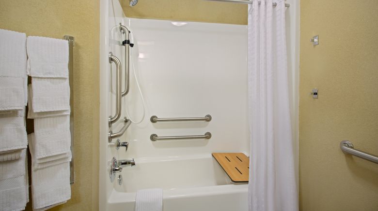<b>Candlewood Suites Pittsburgh-Cranberry Room</b>. Images powered by <a href="https://www.leonardoworldwide.com/" title="Leonardo Worldwide" target="_blank">Leonardo</a>.