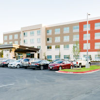 Holiday Inn Express/Suites Russellville