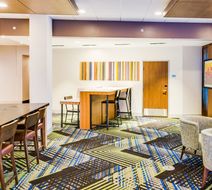 Holiday Inn Express/Suites Russellville Lobby