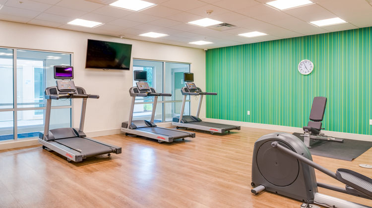 Holiday Inn Express/Suites Russellville Health Club