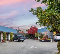 Amaroo Motel Exterior