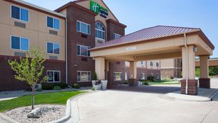 Holiday Inn Express & Suites