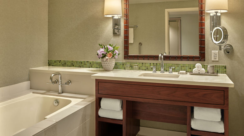 <b>Loews Coronado Bay Resort Room</b>. Images powered by <a href="https://www.leonardoworldwide.com/" title="Leonardo Worldwide" target="_blank">Leonardo</a>.
