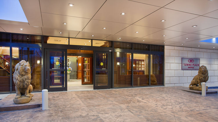 Crowne Plaza Knoxville Exterior