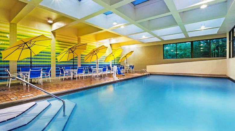 <b>Crowne Plaza Knoxville Pool</b>. Images powered by <a href="https://www.leonardoworldwide.com/" title="Leonardo Worldwide" target="_blank">Leonardo</a>.