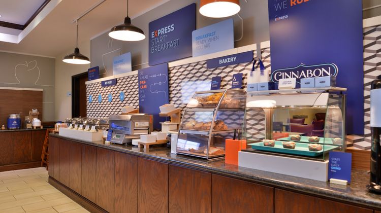 Holiday Inn Express & Suites Pittsburg Restaurant