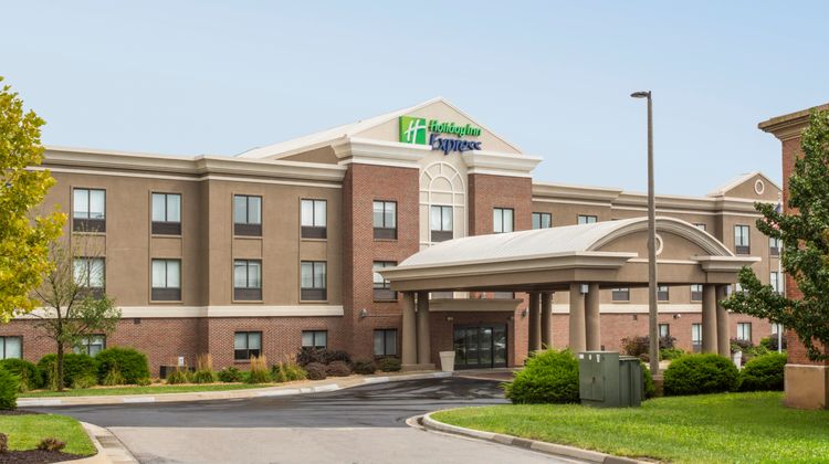 Holiday Inn Express Exterior