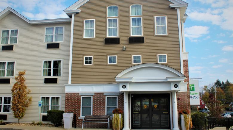 <b>Holiday Inn Express Durham Exterior</b>. Images powered by <a href="https://www.leonardoworldwide.com/" title="Leonardo Worldwide" target="_blank">Leonardo</a>.