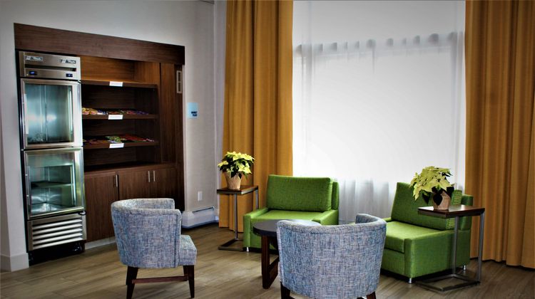 Holiday Inn Express Durham Lobby