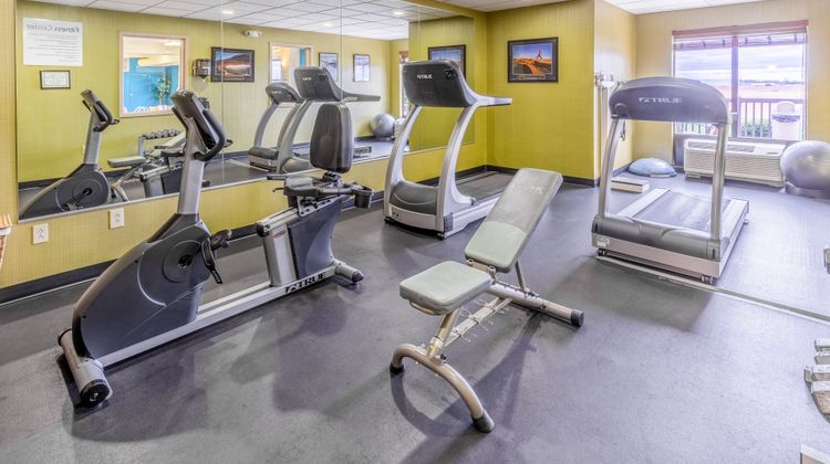 Holiday Inn Express Suites Health Club