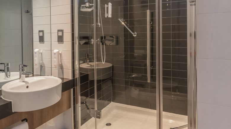 <b>Holiday Inn Express Preston South Room</b>. Images powered by <a href="https://www.leonardoworldwide.com/" title="Leonardo Worldwide" target="_blank">Leonardo</a>.