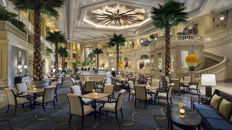 <b>The Peninsula Manila Lobby</b>. Images powered by <a href="https://www.leonardoworldwide.com/" title="Leonardo Worldwide" target="_blank">Leonardo</a>.