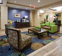 Holiday Inn Express Hotel & Suites Lobby