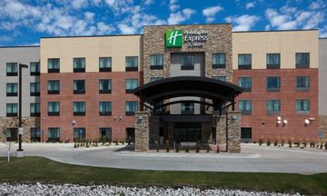 Holiday Inn Express Suites Fort Dodge