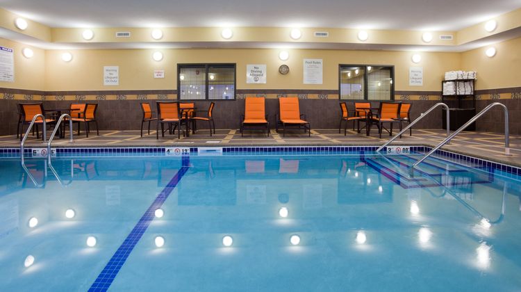 Holiday Inn Express Suites Fort Dodge Pool