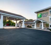 Holiday Inn Express Hotel & Suites Exterior