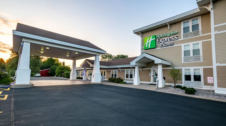 <b>Holiday Inn Express Hotel & Suites Exterior</b>. Images powered by <a href="https://www.leonardoworldwide.com/" title="Leonardo Worldwide" target="_blank">Leonardo</a>.