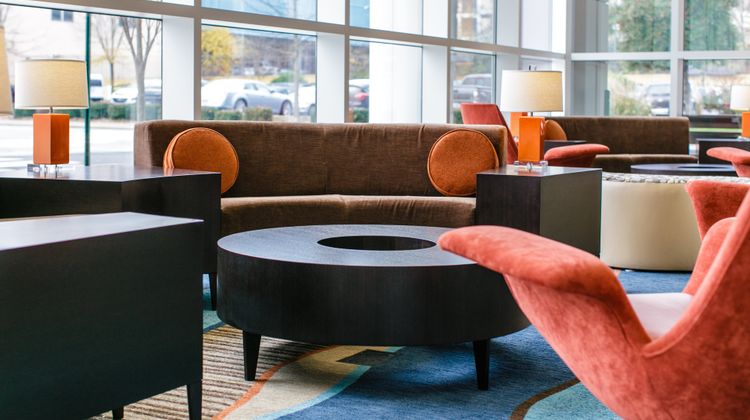 Holiday Inn Hotel & Suites Downtown Lobby