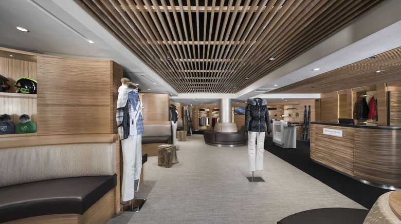 <b>Fouquet's Courchevel Recreation</b>. Images powered by <a href="https://www.leonardoworldwide.com/" title="Leonardo Worldwide" target="_blank">Leonardo</a>.
