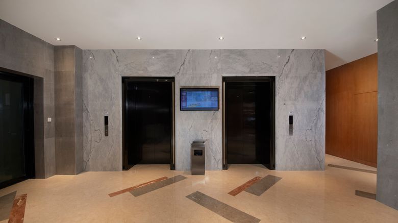 <b>Holiday Inn Express Zhengzhou Zhengdong Lobby</b>. Images powered by <a href="https://www.leonardoworldwide.com/" title="Leonardo Worldwide" target="_blank">Leonardo</a>.