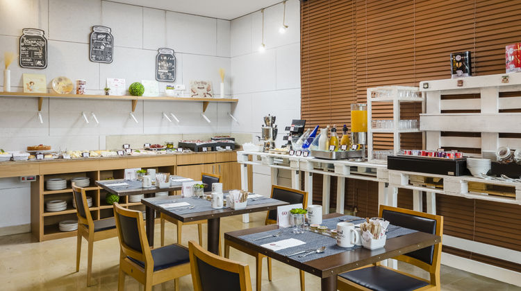 Exe Madrid Norte Restaurant